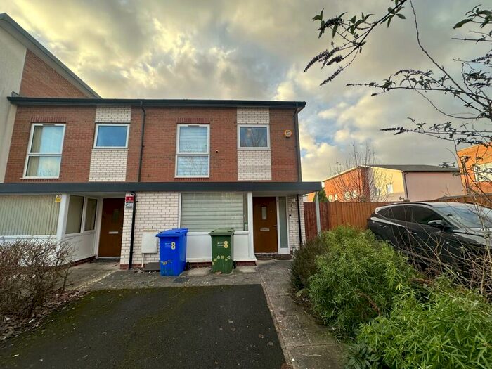 2 Bedroom House To Rent In Myrtle Street, Manchester, M11