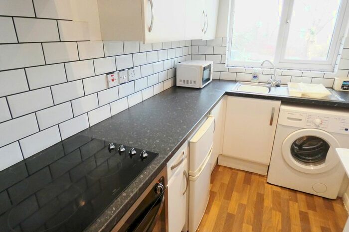 1 Bedroom Flat To Rent In Golf View, Ingol, Preston PR2