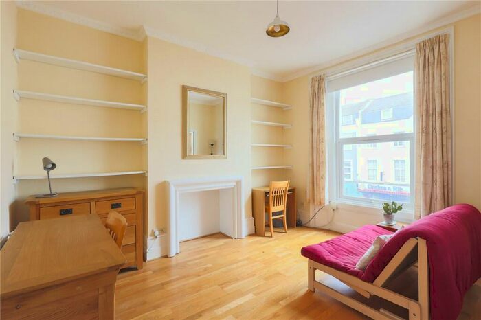 1 Bedroom Apartment To Rent In Brecknock Road, Islington, London, N7