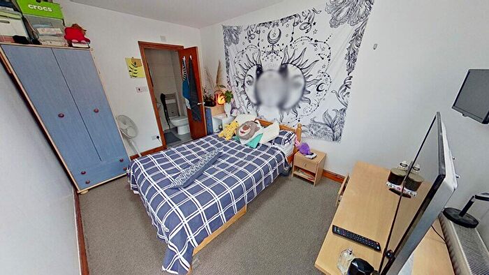 6 Bedroom House To Rent In B Dawlish Road, Selly Oak, Birmingham, B29