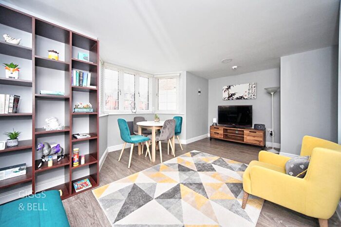 1 Bedroom Apartment For Sale In Rana Court, London Road, Luton, Bedfordshire, LU1