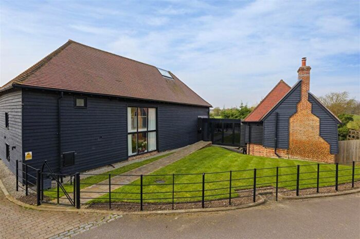 5 Bedroom Detached House For Sale In Tanyard Barn, Tanyard Lane, Lenham, ME17
