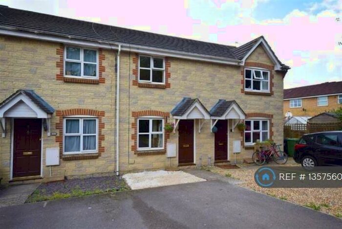2 Bedroom Terraced House To Rent In Chepstow Close, Chippenham, SN14