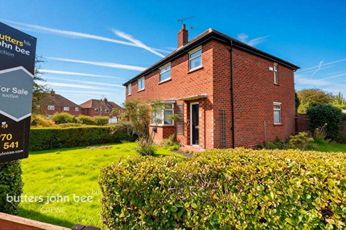 3 Bedroom Semi-Detached House For Sale In Christleton Avenue, Crewe, CW2