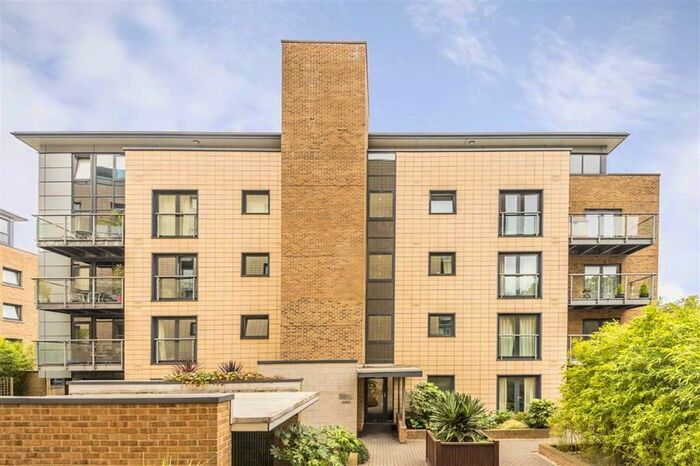 4 Bedroom Flat To Rent In Great Dover Street, London SE1