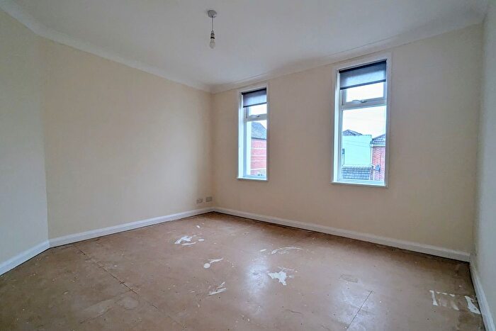 2 Bedroom Terraced House For Sale In Anns Hill Road, Gosport, PO12