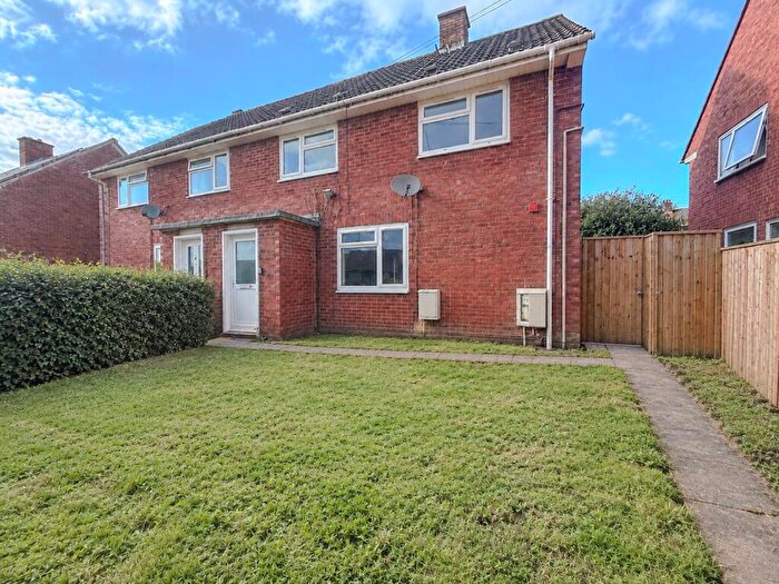 3 Bedroom House To Rent In Bed Family Home Exmouth, EX8