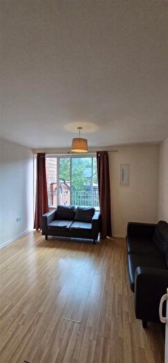 1 Bedroom Flat To Rent In Hucknall Road, Nottingham, NG5