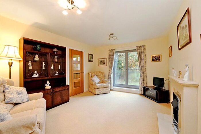 1 Bedroom Flat For Sale In Florence Court, North Deeside Road, Aberdeen, AB15