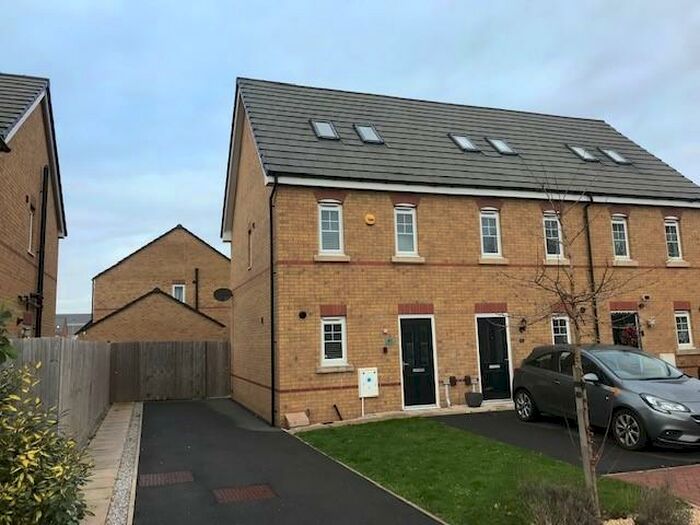 3 Bedroom End Of Terrace House To Rent In Rockling Street, Ellesmere Port, CH66