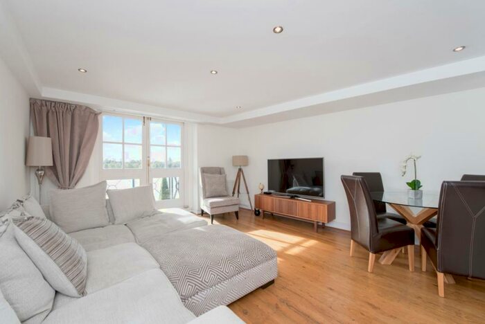 2 Bedroom Flat To Rent In St Thomas Wharf, Wapping High Street, Wapping High Street, London, E1W