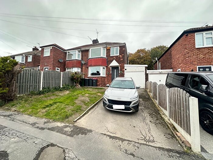 3 Bedroom Semi-detached House To Rent In Hungerhill Road, Rotherham, S61
