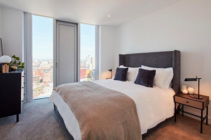 2 Bedroom Apartment To Rent In The Residences Manchester, Deansgate Square, Greater Manchester, M15