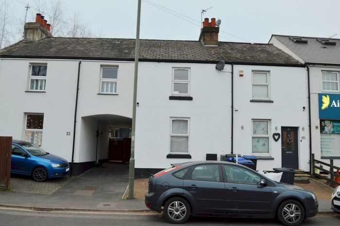 4 Bedroom End Of Terrace House To Rent In Kingston Road, Leatherhead, Surrey., KT22