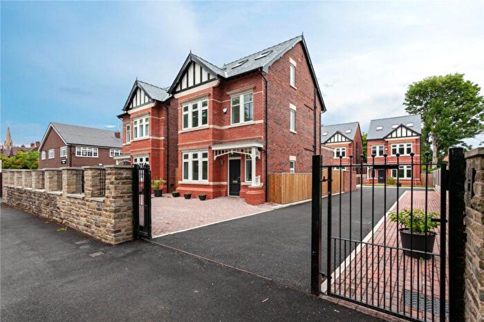 4 Bedroom Detached House To Rent In Harboro Road, Sale, M33