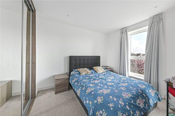 1 Bedroom Flat To Rent In Edwin House, Southall, UB1