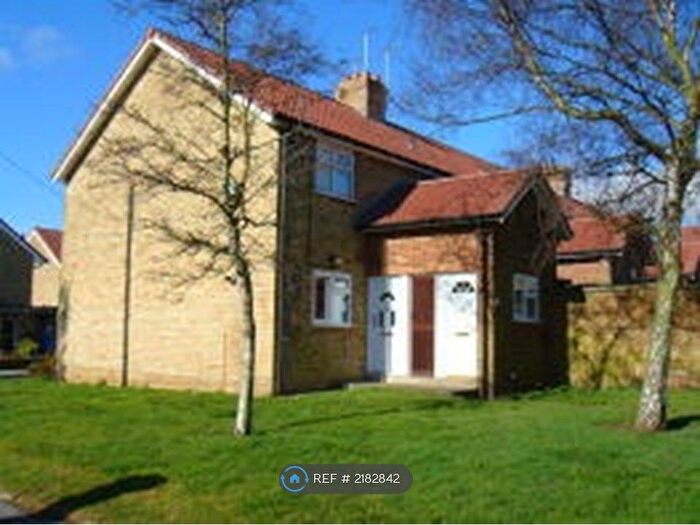 1 Bedroom Flat To Rent In Grebe Close, Ipswich, IP2