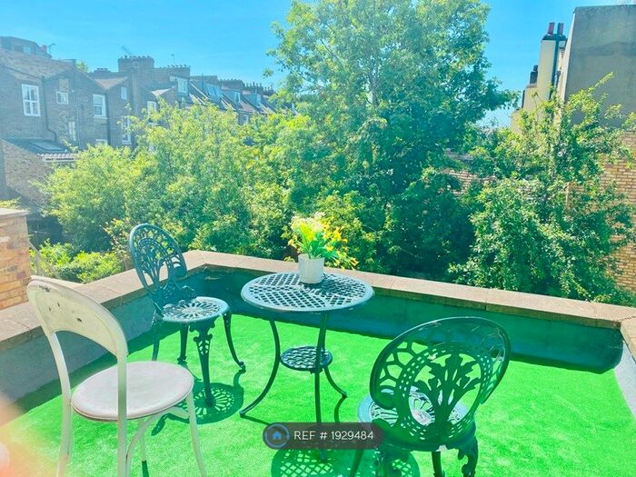 2 Bedroom Flat To Rent In Hornsey Road, London, N7