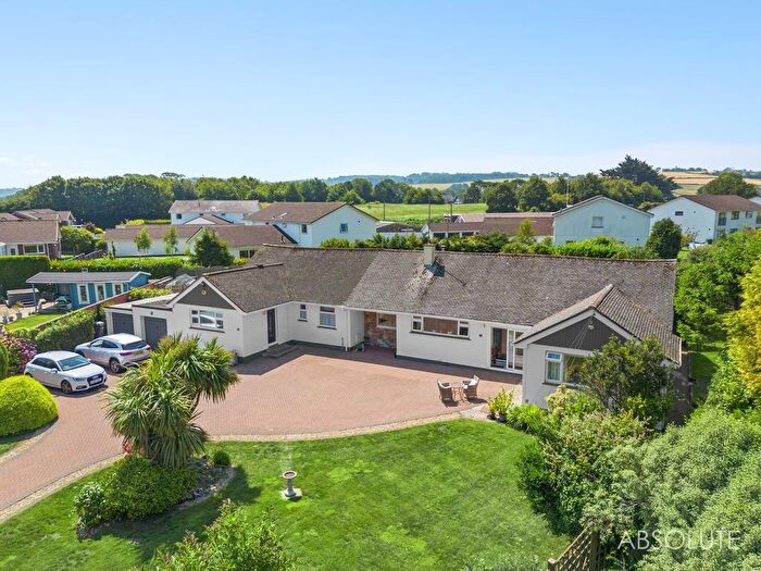 4 Bedroom Detached Bungalow For Sale In Bascombe Close, Churston Ferrers, TQ5