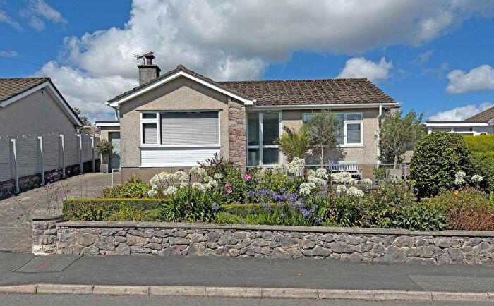 2 Bedroom Bungalow For Sale In Lon Conwy, Benllech, Tyn-y-Gongl, Isle Of Anglesey, LL74