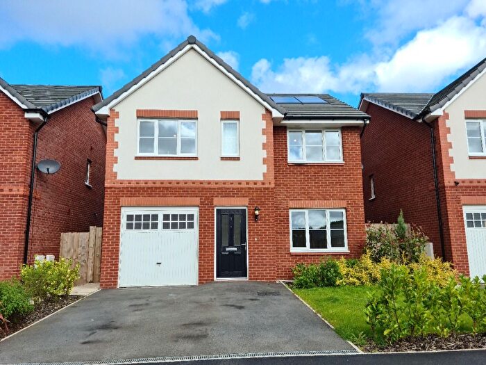 4 Bedroom Detached House For Sale In Aldcliffe Court, Adlington, PR6
