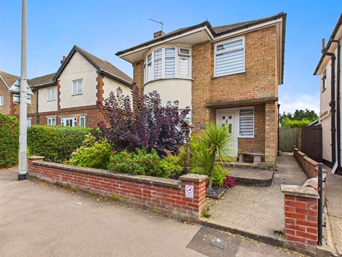 3 Bedroom Detached House For Sale In A Louth Road, Horncastle, LN9