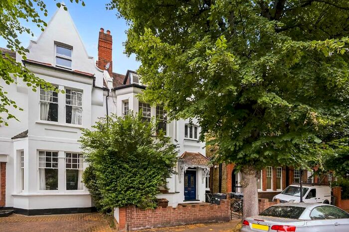 2 Bedroom Flat To Rent In Grange Road, London, W4