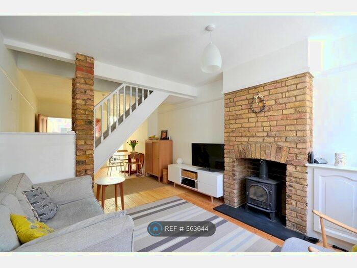 3 Bedroom Terraced House To Rent In Manor Cottages, Chorleywood, Rickmansworth, WD3
