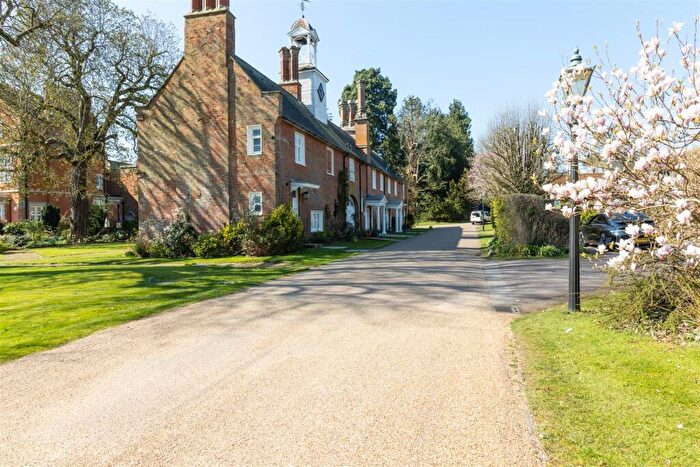 3 Bedroom Character Property For Sale In Hamels Park, Nr Westmill, SG9