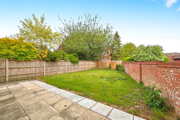 4 Bedroom Link Detached House To Rent In Bedfordshire Way, Wokingham, RG41