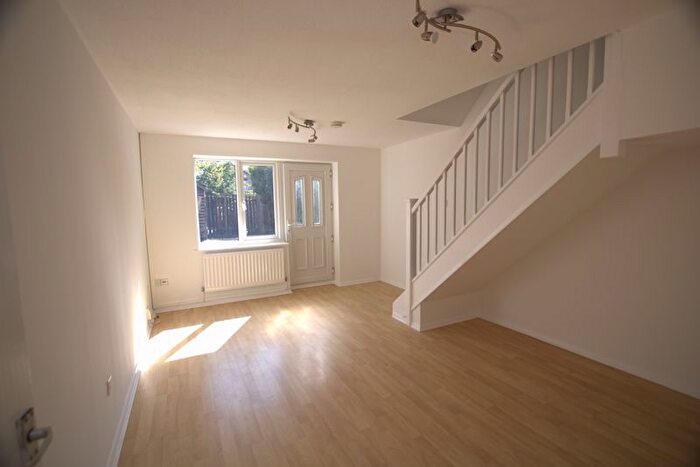 2 Bedroom Semi Detached House To Rent In Pine Ridge, Northampton, NN3