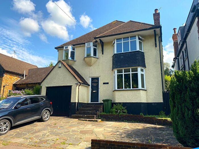 4 Bedroom Detached House For Sale In Sevenoaks Road, Halstead, TN14