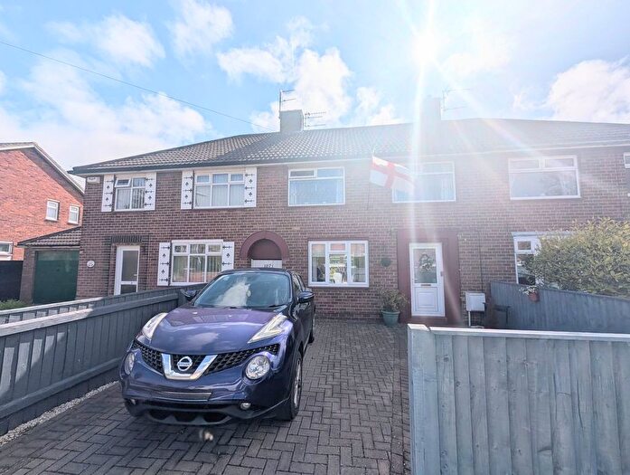 3 Bedroom Terraced House For Sale In Edge Avenue, Grimsby, DN33