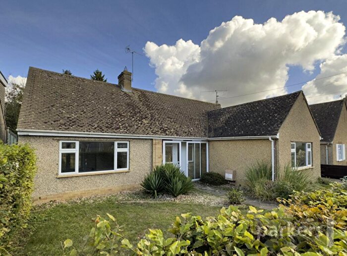 3 Bedroom Bungalow To Rent In Tilgarsley Road, Eynsham, Witney, Oxfordshire, OX29