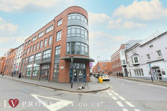 1 Bedroom Apartment To Rent In Lion Court, Jewellery Quarter, B18