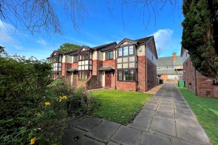 2 Bedroom Property To Rent In Willow Tree Mews, Cheadle, SK8