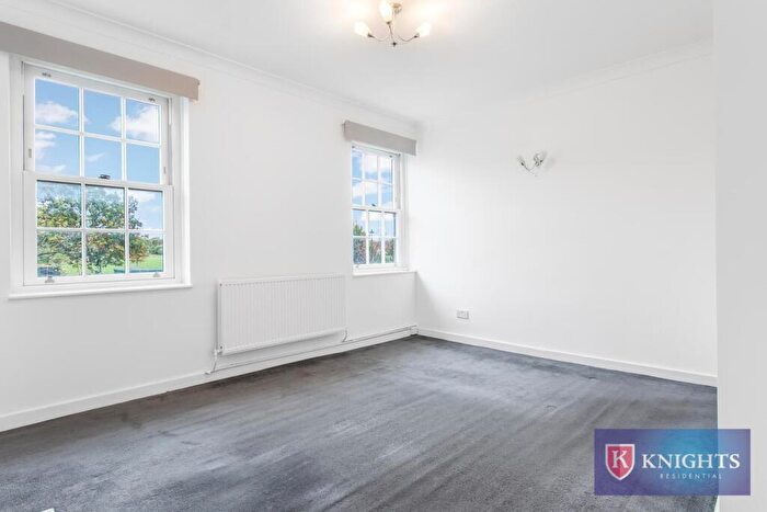 4 Bedroom Maisonette To Rent In Lordship Lane, Tottenham, London, N17