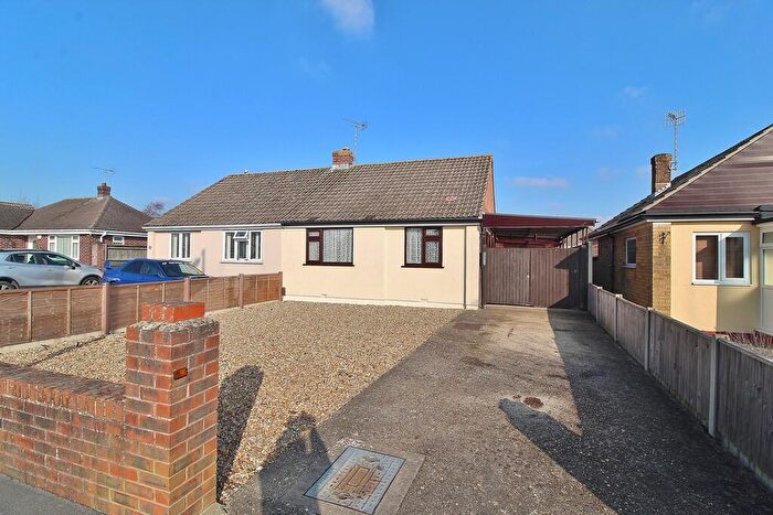 2 Bedroom Semi-Detached Bungalow For Sale In Sunnymead Drive, Waterlooville, PO7