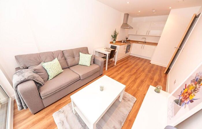 1 Bedroom Apartment To Rent In Trafford Road, Salford, M5