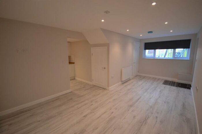 1 Bedroom Terraced House To Rent In South Street, Eastbourne, BN21