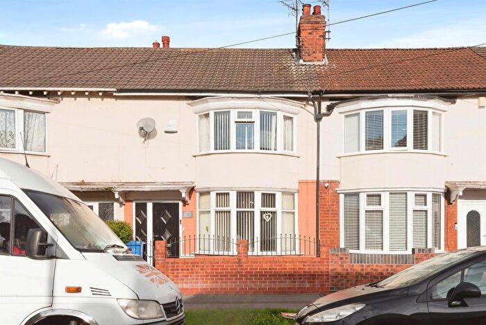 2 Bedroom Terraced House For Sale In Newcomen Street, Hull, HU9