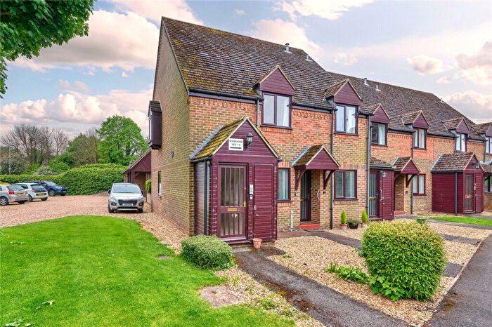 2 Bedroom Apartment For Sale In Severn House, Riverside Maltings, Oundle, PE8