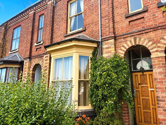 3 Bedroom Terraced House For Sale In Park Street, Wrexham, LL11