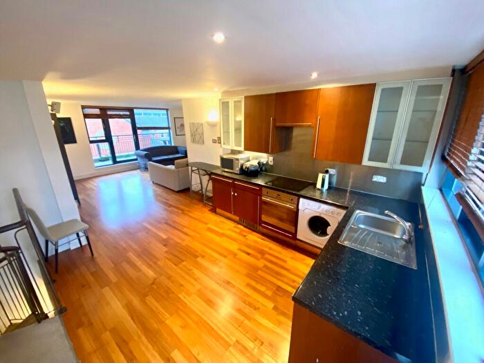 3 Bedroom Flat To Rent In Park Row, City Centre, LS1