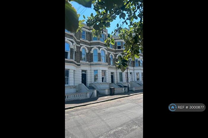 2 Bedroom Flat To Rent In Dalby Square, Margate, CT9