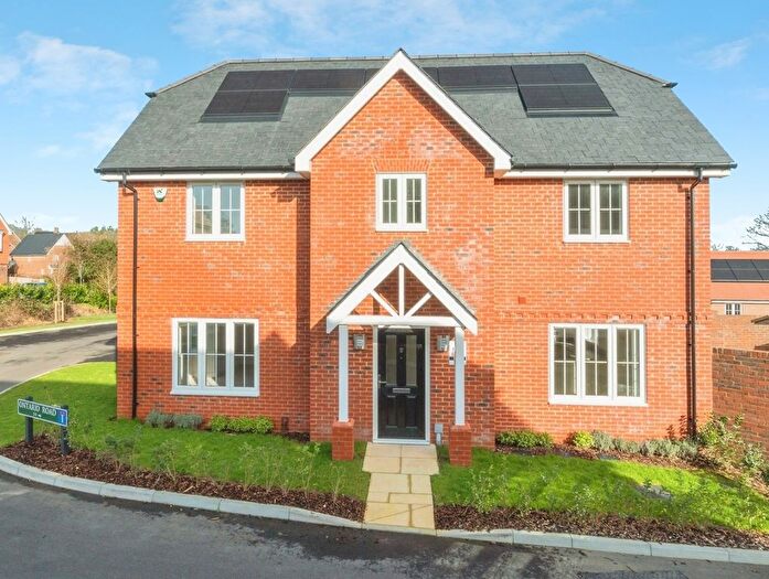 4 Bedroom Detached House For Sale In The Nightingales, Crowborough, TN6