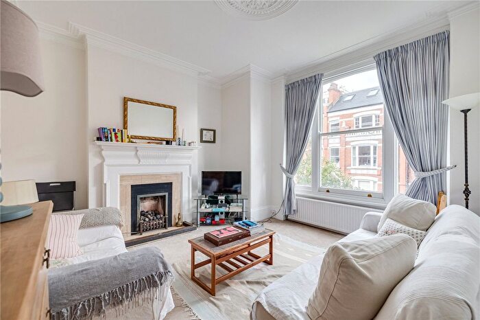 3 Bedroom Flat To Rent In Fulham Park Gardens, London, SW6