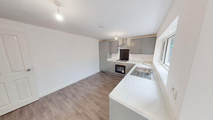 5 Bedroom Detached House To Rent In Milton Road, Rotherham, South Yorkshire, S65