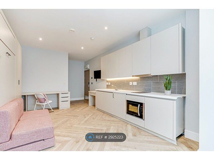 Studio To Rent In Ackley House, London, W5