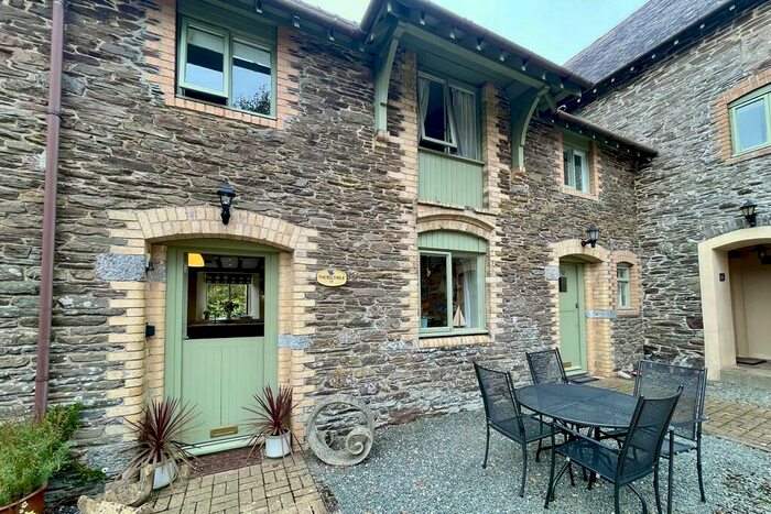 2 Bedroom Barn Conversion To Rent In Noss Mayo, Devon, PL8